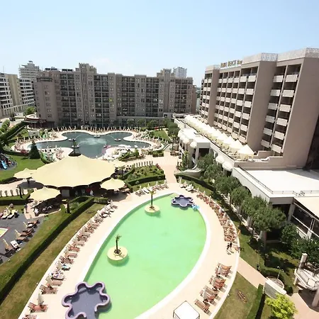 Апартамент Royal Beach Millennium *